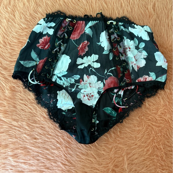 Atelier X Victoria's Secret Satin Lace Black Floral Lace-Up Panty - Picture 6 of 11